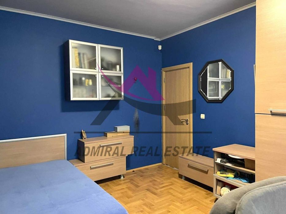 Продава се Тристаен апартамент в Варна, Бриз - 120 кв.м за 1934 €/кв.м - Снимка #1