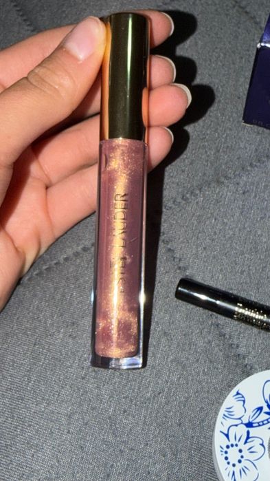 Лот с продукти на ESTEE LAUDER