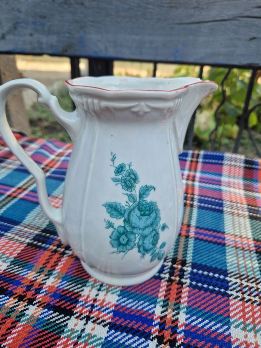 Стар порцелан,от Соца