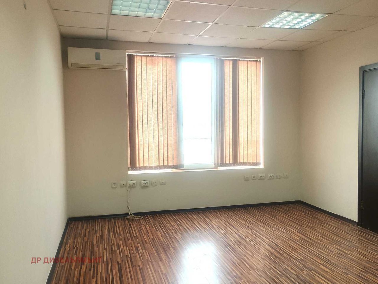 Дава се под наем Офис в София, Враждебна - 100 кв.м за 509.49 € - Снимка #2