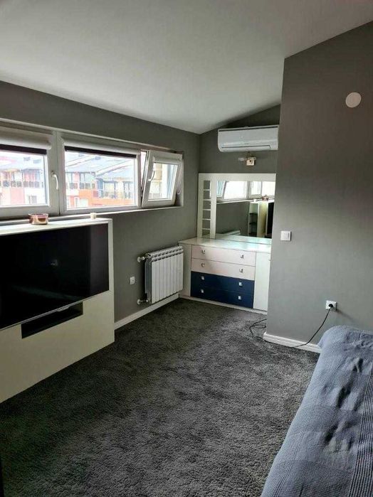 Дава се под наем Тристаен апартамент в София, Зона Б-18 - 110 кв.м за 450 € - Снимка #2