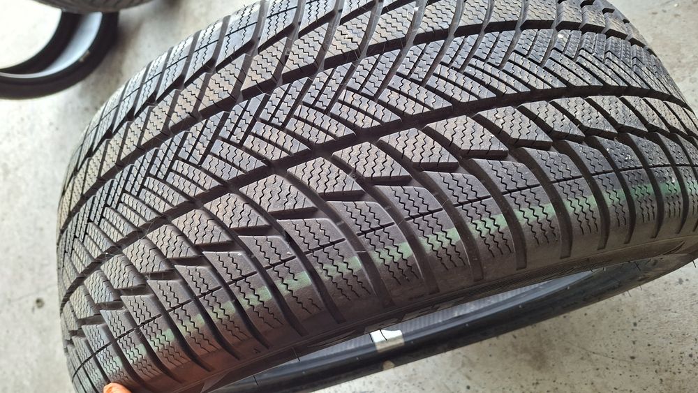 1buc 275 45 20 Bridgestone iarna M+S cacuciuc anvelopa 20