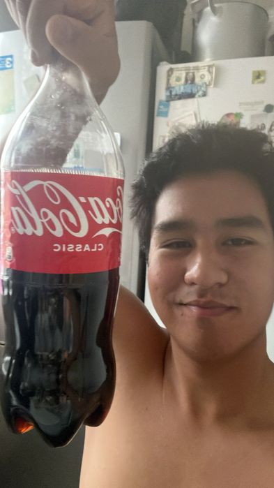 Продам кока колу недопитую