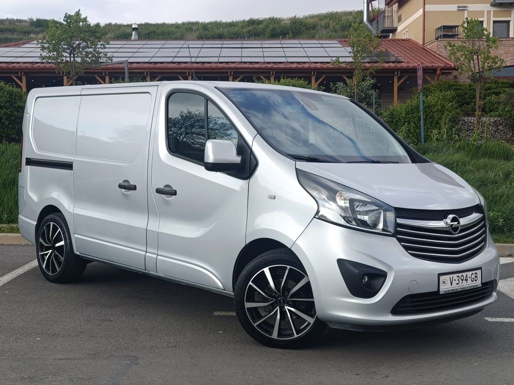 Opel Vivaro , 1,6 diesel/ 125 C.P Impecabila