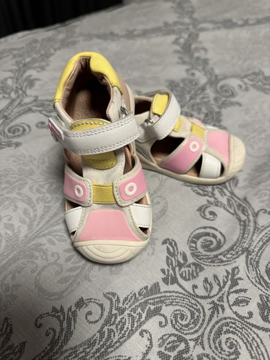 Детски обувки за момиче