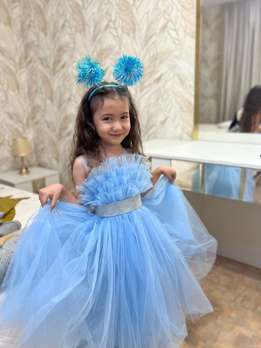 Продам платье очень красивое