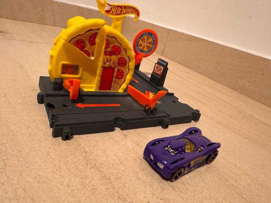 Писти Hot Wheels