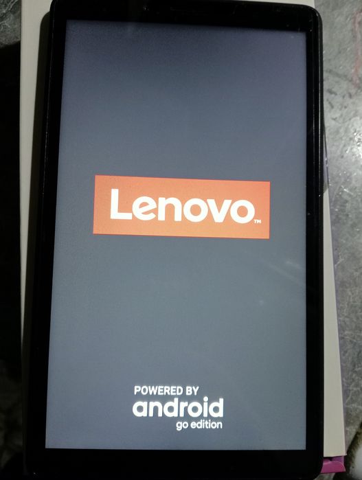 Lenovo  TB 7305F
