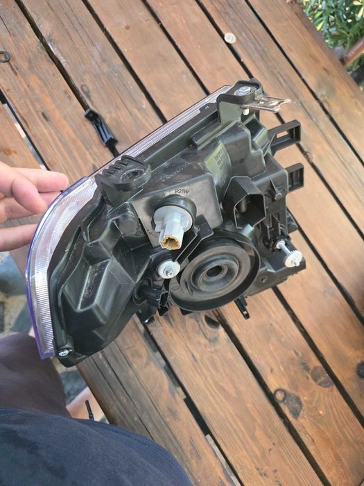 Нови Фарове за нисан навара и патфайндер