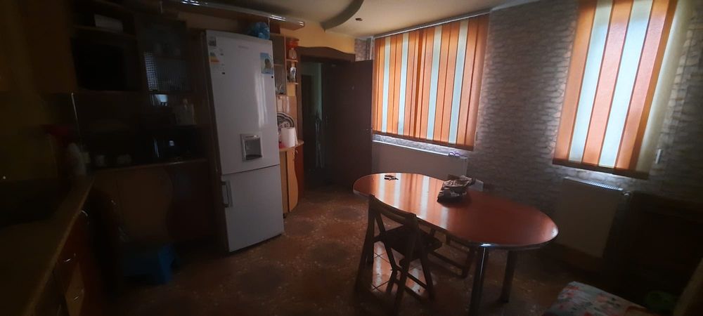 VÂND CASĂ/VILĂ S+P+1E, 365 mp construiti cu teren  2000mp sau 3600 mp