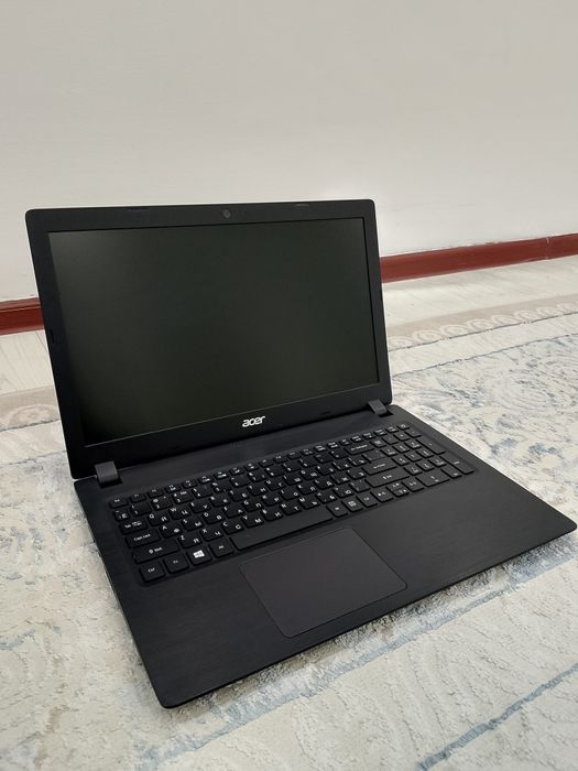 Офисной ноутбук Acer