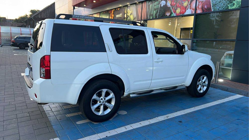 Nissan Pathfinder