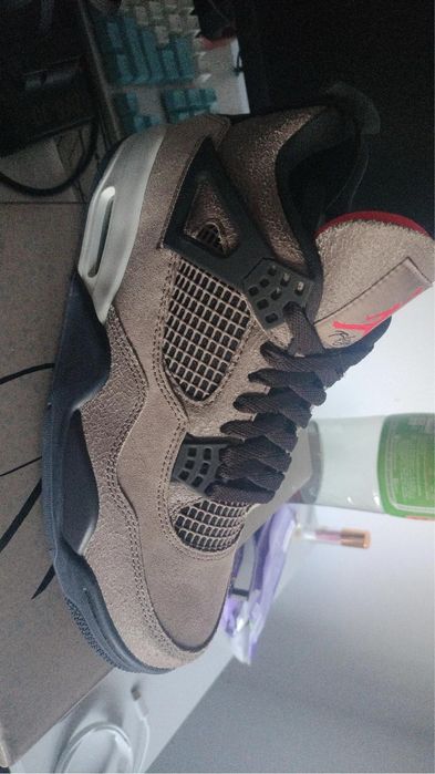 Jordan 4 retro Taupe Haze