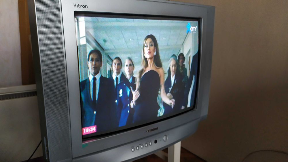 Работещ оригинален Корейски телевизор "Самсунг" с дистанционно.