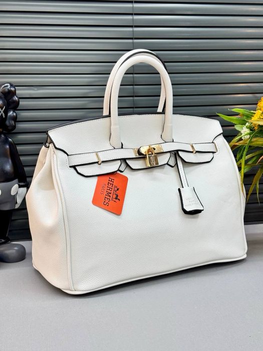 Geanta Hermes noua !!! Dimensiuni 36/30 !!!