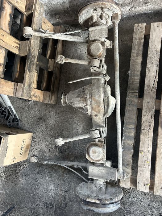 Заден мост оборудван Терано 2, 2.7 125кс