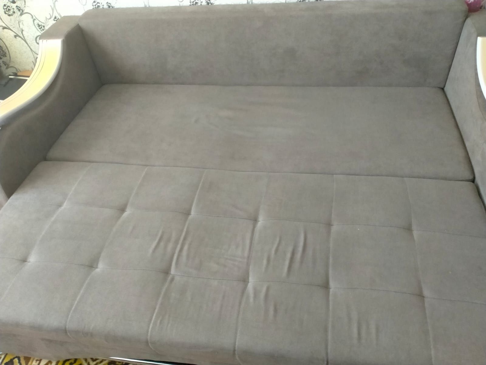 Продам б/у диван и кресло кровать