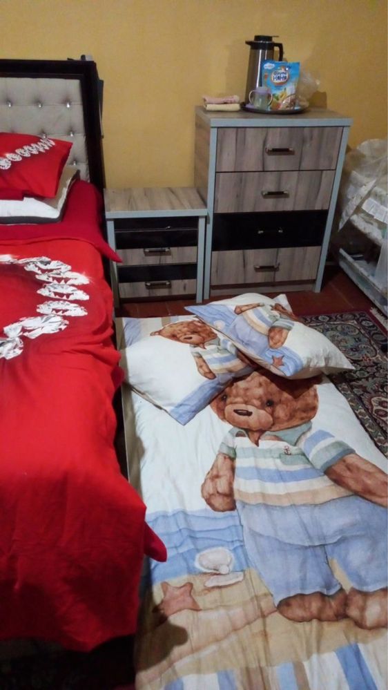 Спални мебел холати яхши