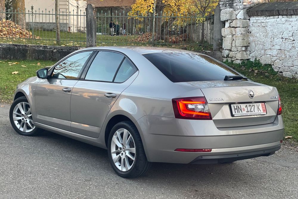 Skoda Octavia limuzina