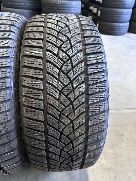 225/40/19 255/35/19 GOODYEAR 4бр