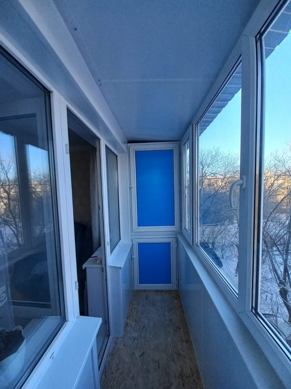 Установка металлопластиковые окна,остекление балкона,лоджи,заделка отк
