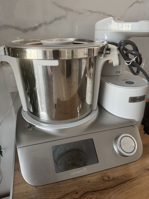 Продаю KENWOOD  CookEasy+ Кухонный комбайн CCL50.A0CP