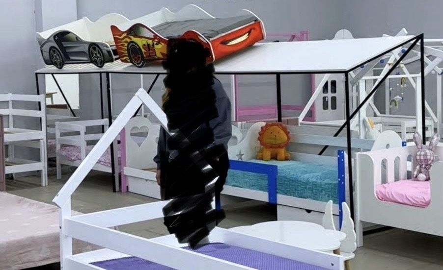 Продам Стеллажи,полки,торговое оборудование