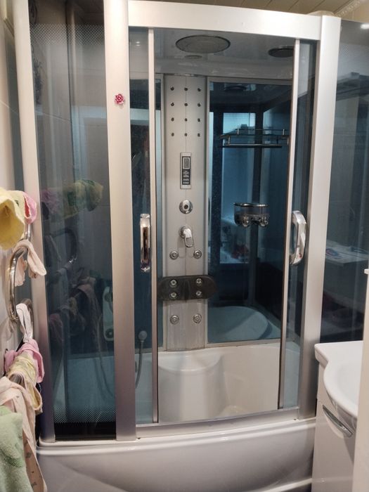 Продам душевую кабину.150*80.