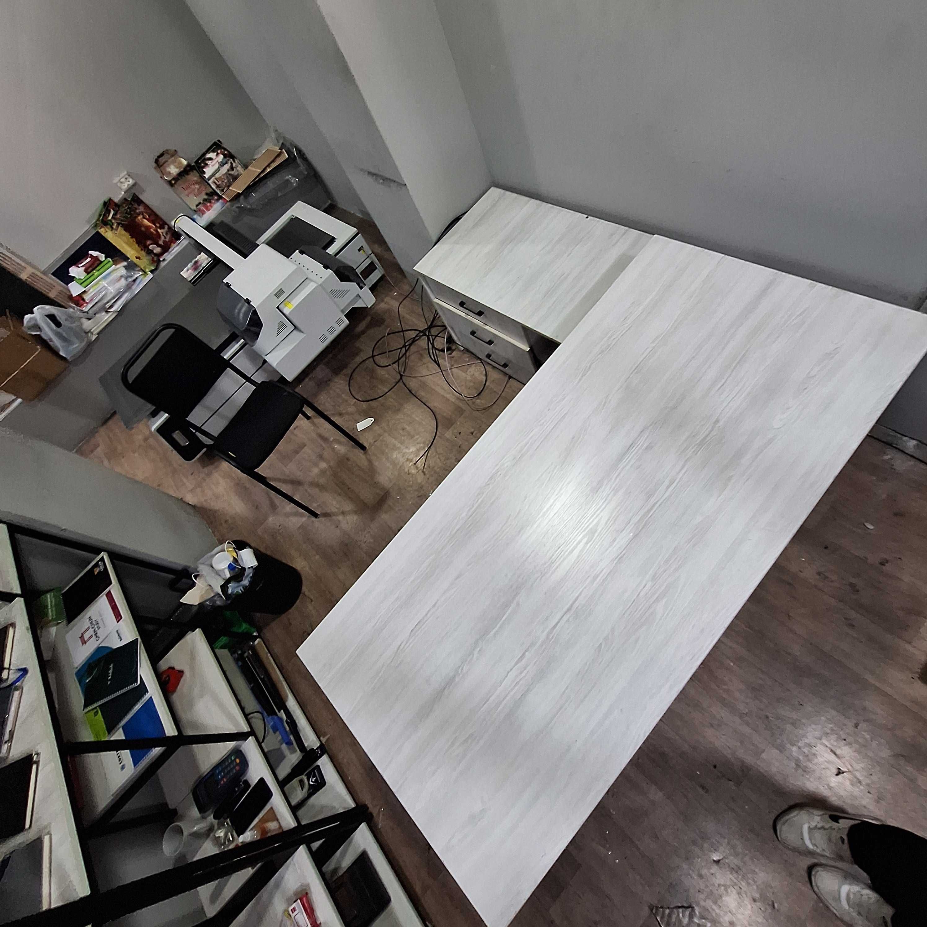 Продаю стол для руководителя — Loft стиль
