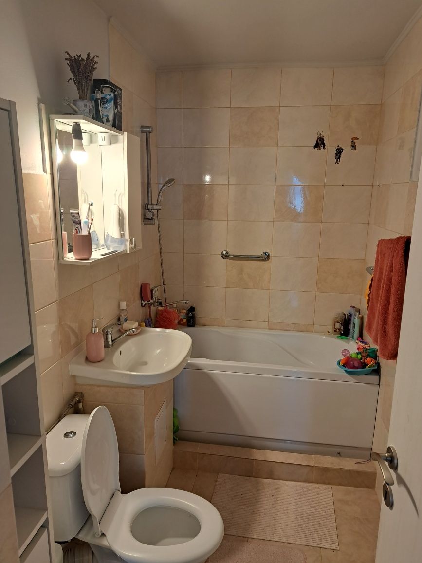 Comision 0, apartament 4 camere Manastur - La terenuri