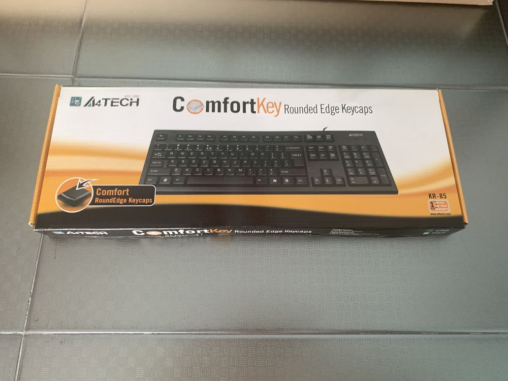 Tastatura A4TECH model KR85, cu USB, Negru