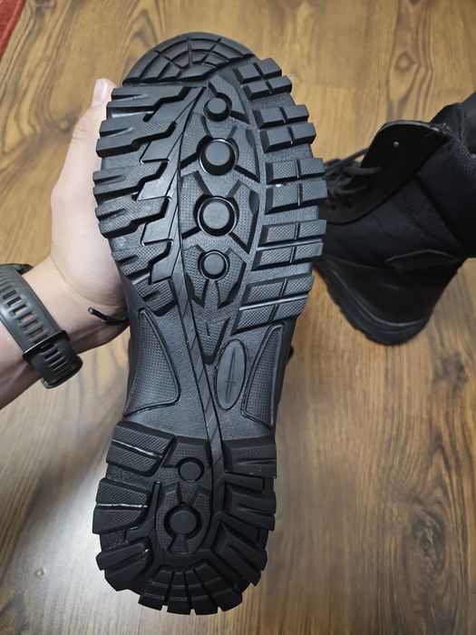 Bocanci Viper noi, negri mărimea 46