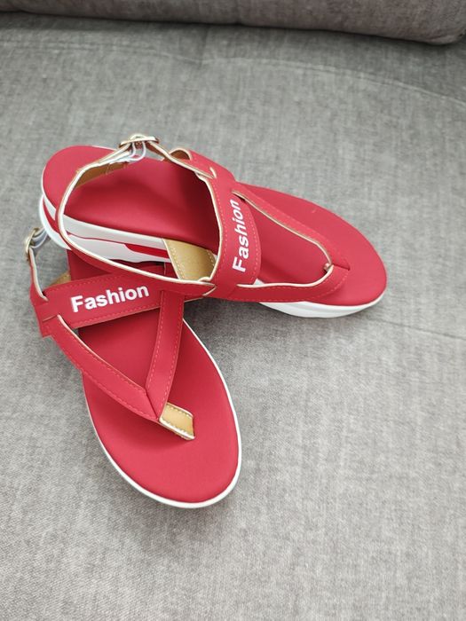 Sandale damă noi
