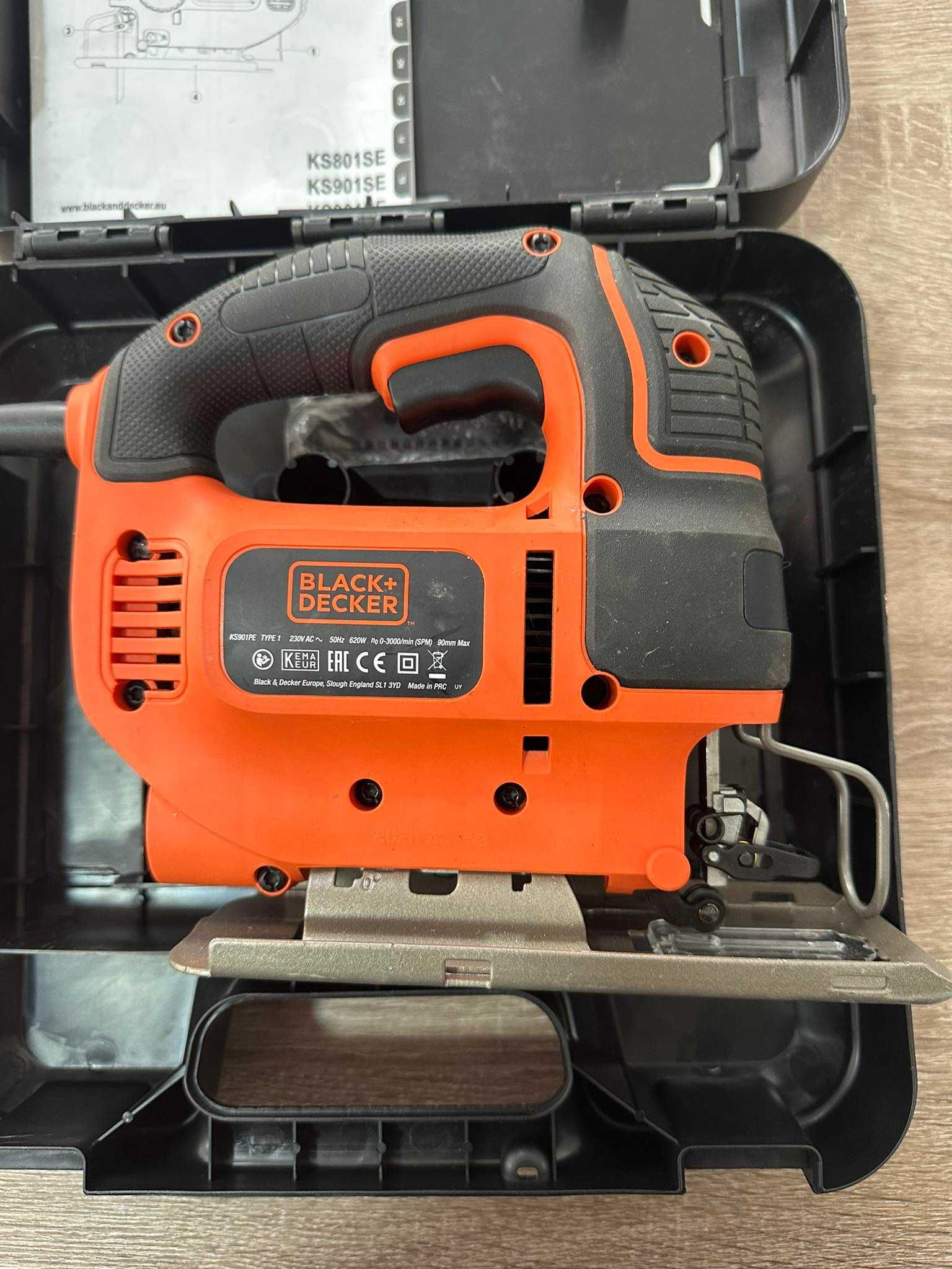 Прободен трион (зеге) 620W с куфар Black & Decker