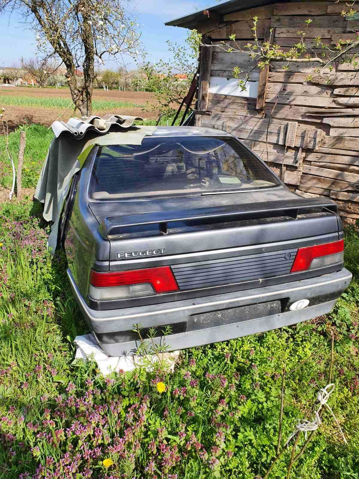 Продавам Peugeot 405 на части