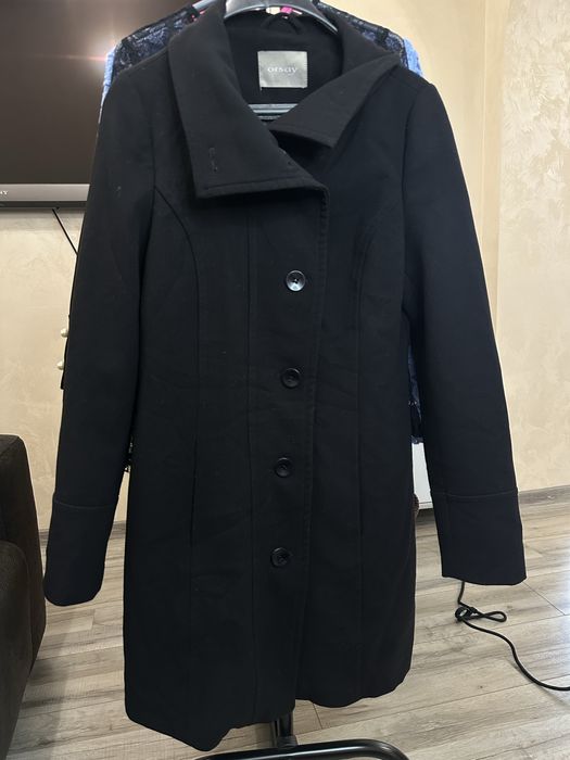 Стилно черно палто Orsay