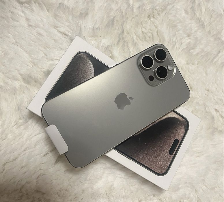  Apple / IPhone 15 Pro MAX / Natural Titanium / 256 Gb / Neverlock