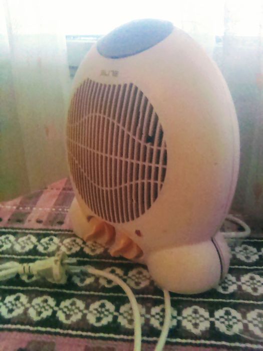 Продавам печка тип духалка сменен термостат.