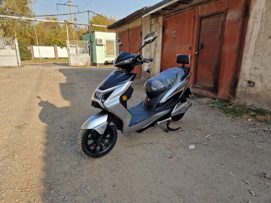 Продам НОВЫЙ электроскутер NMOTO X1 M70