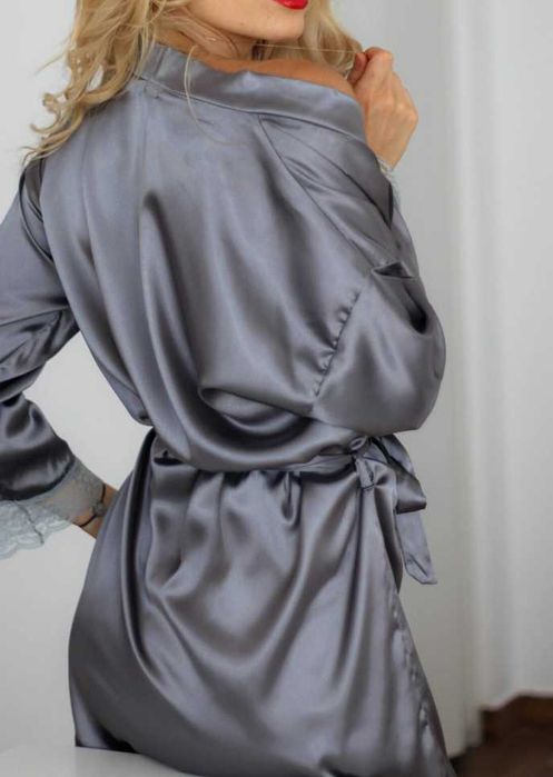 Halat satin gri argintiu, 3/4, scurt, cu cordon, nou, marime S/36