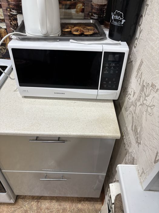 Продаю микроволновку