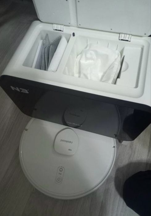 Продам робот пылесос