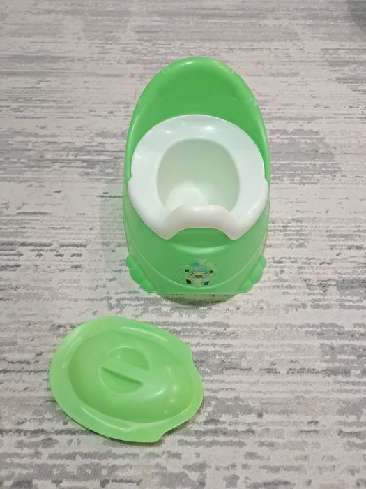 Отдам горшок детский