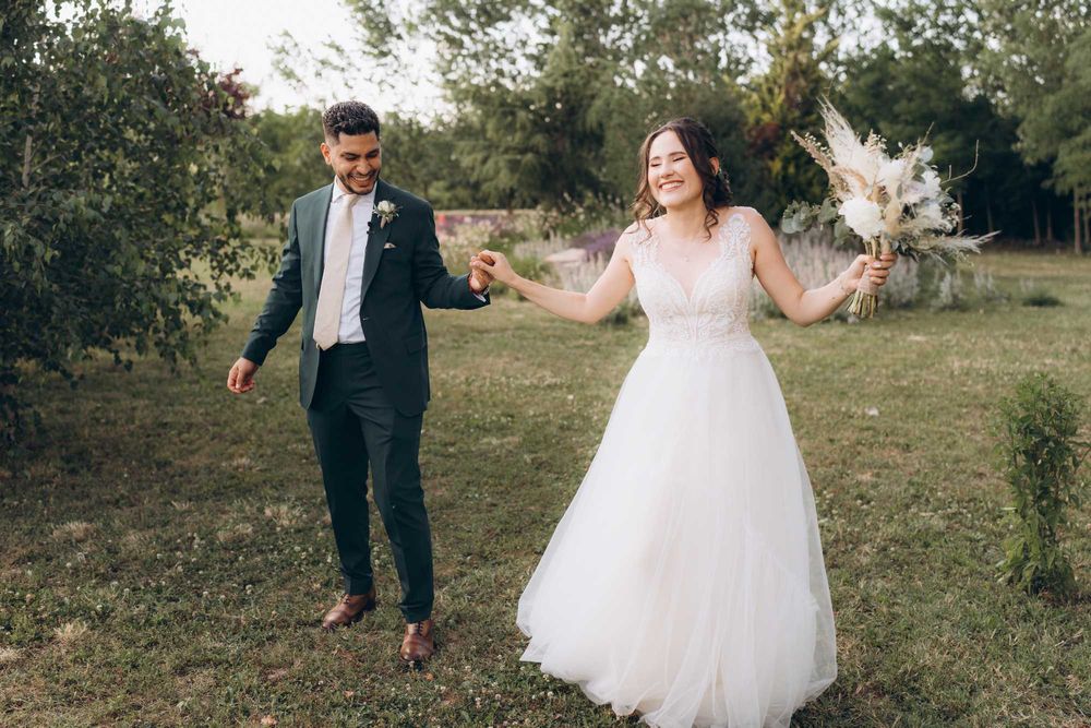 Rochie de mireasă Natalia Vasiliev - linie A, elegant-boho, spate gol