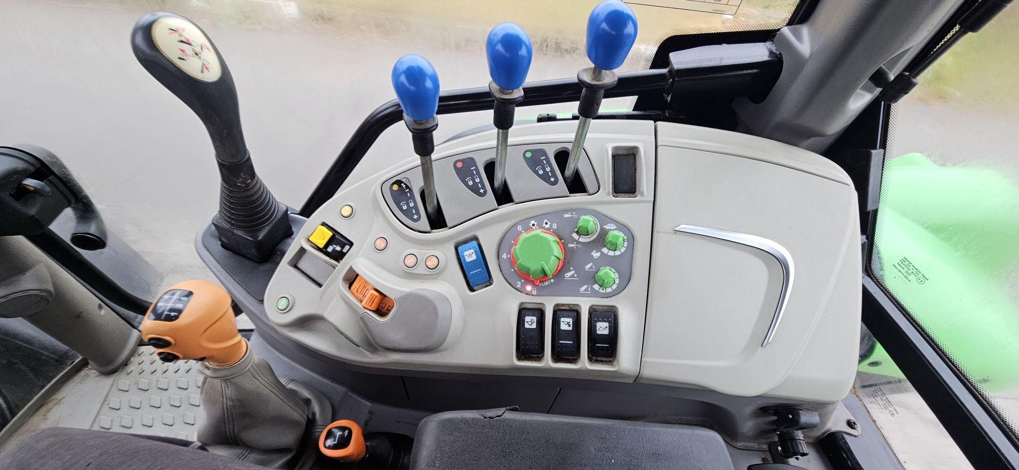Трактор Deutz Fahr