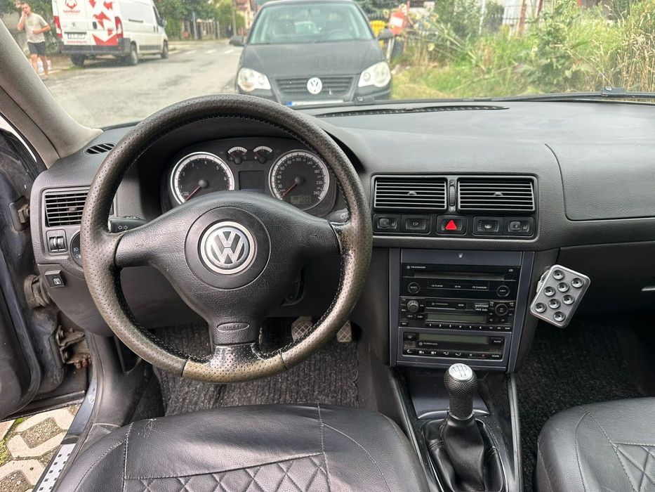 Vând Golf IV  Benzină +GPL