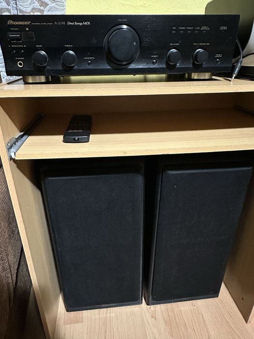 Stație pioneer + boxe