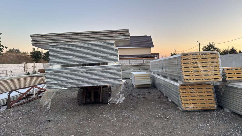 Panou sandwich perete acoperis