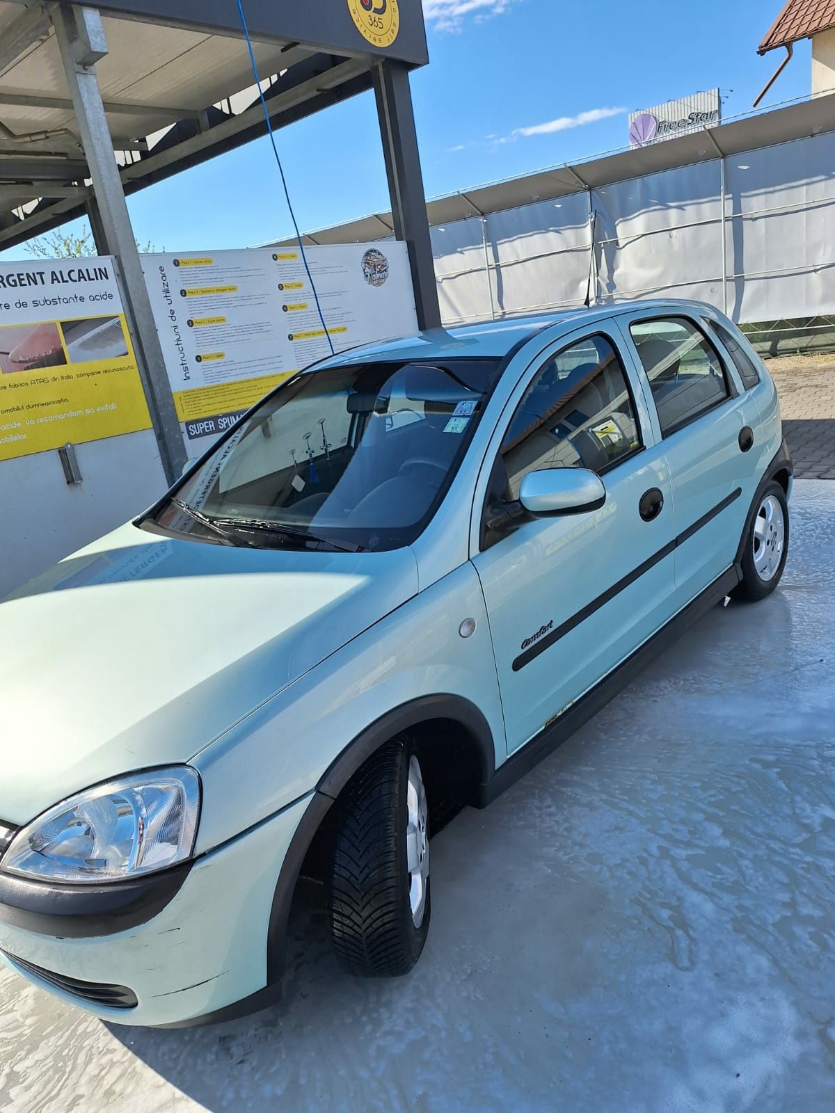 Opel corsa  1.2 benzină