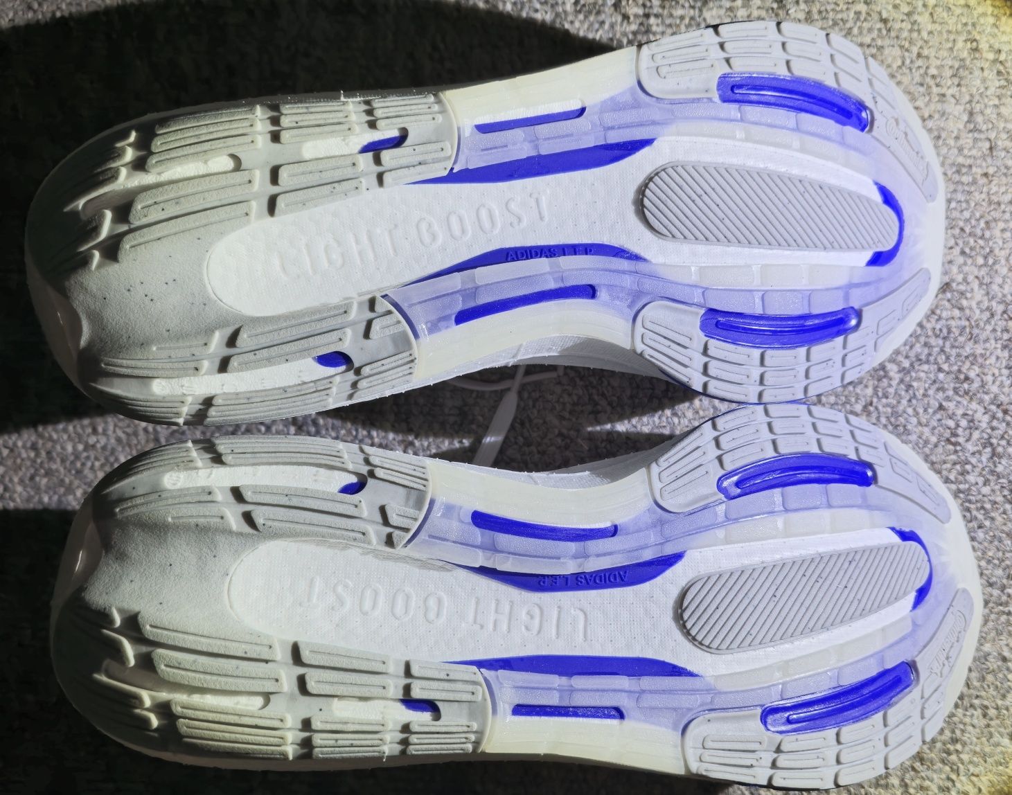 Adidas ultraboost light 23